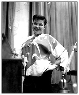 Judy Garland in the Capitol Records recording studio
