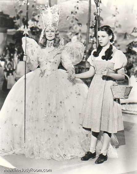 glinda-dorothy.jpg